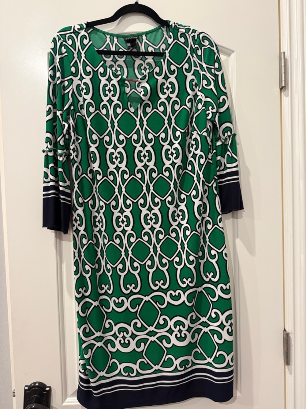 Enfocus Studio Green White Navy Geometric Long Sleeve Shift Dress